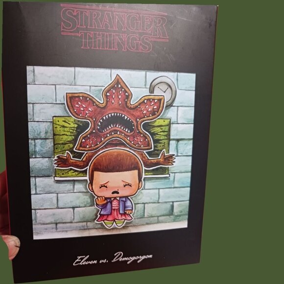 Loot Crate Stranger Things Eleven Vs. Demogorgon Vinyl Diorama Set - Picture 3 of 10